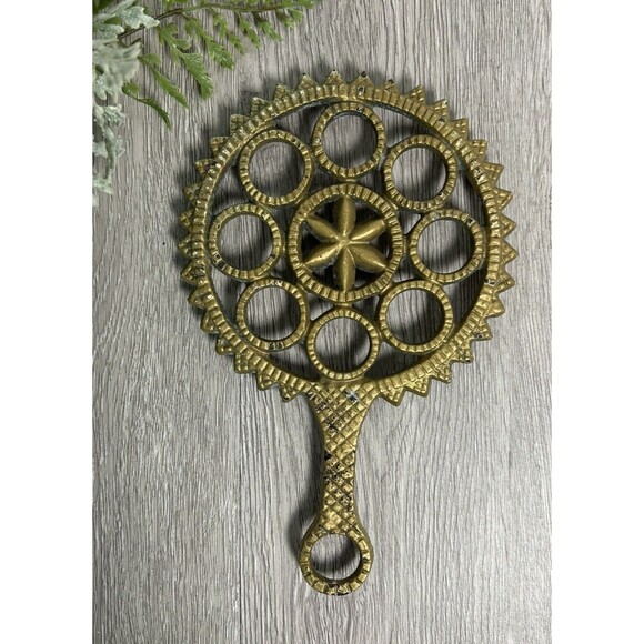 Vintage Wrought Iron Trivet Pennsylvania Dutch HEX Gold Painted - Picture 1 of 8
